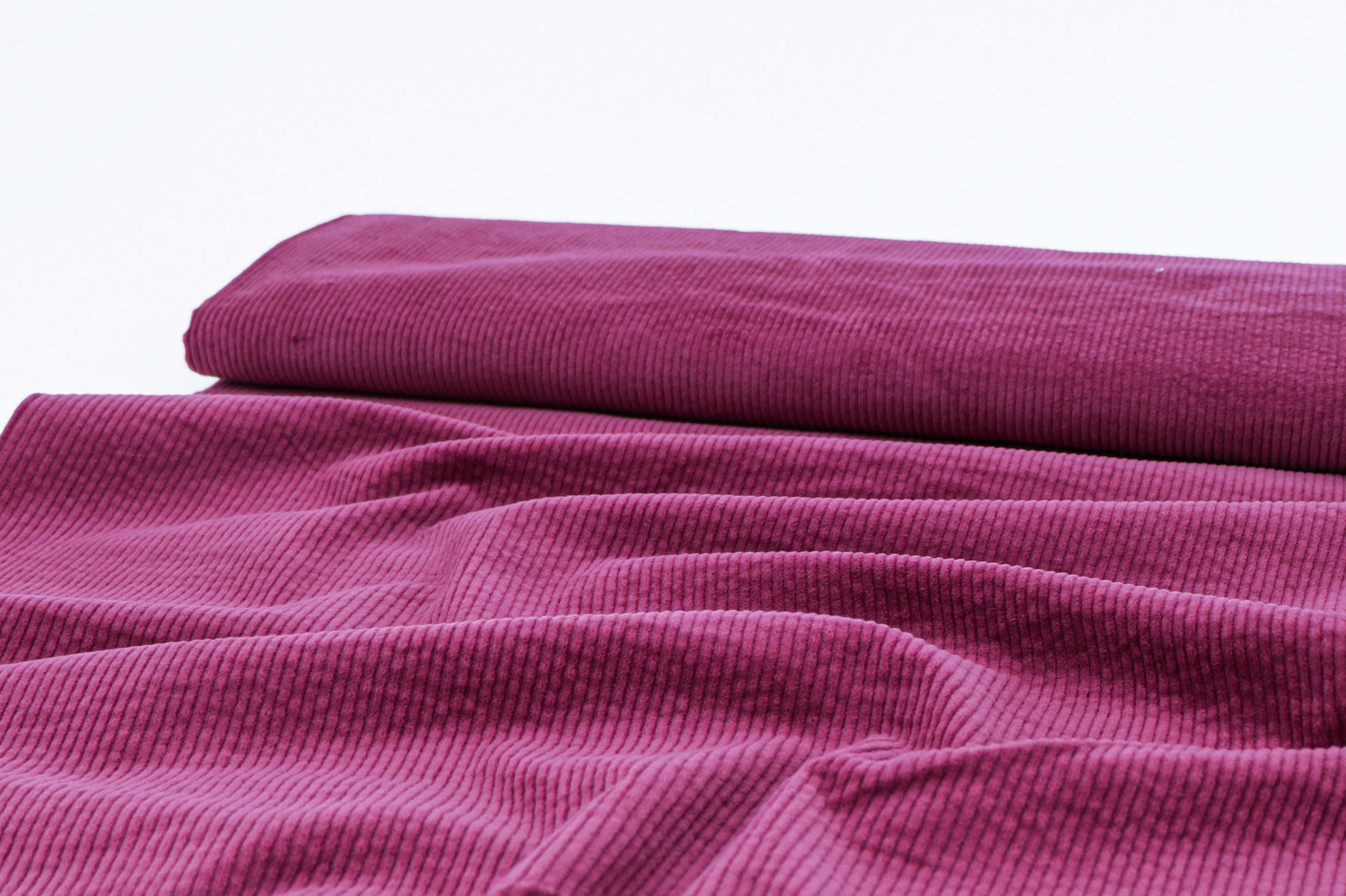 Velluto a coste, leggermente elastico, berry